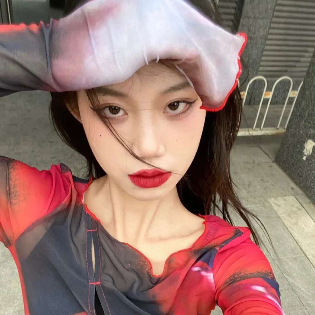 闪婚老公太宠我$先婚后爱陆总马甲藏不住了