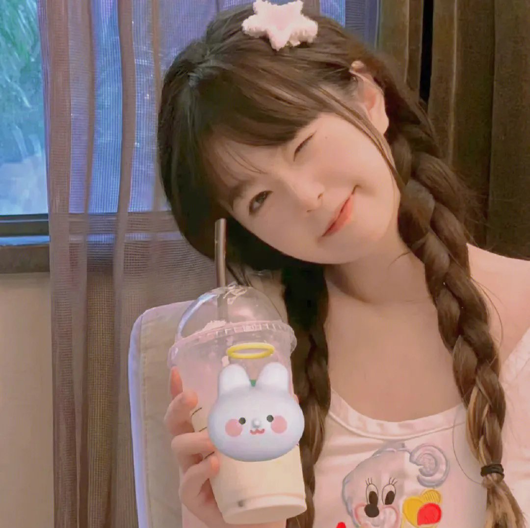 死后八年女帝命我迎敌